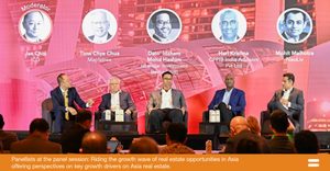 Crowd, Person, Press Conference